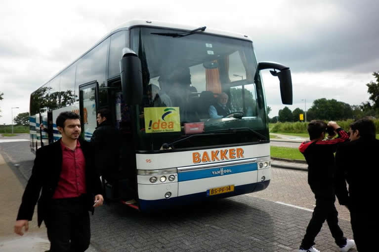 292337_373919519345915_677099106_n