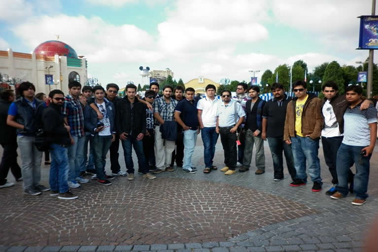 487874_373929019344965_308184747_n