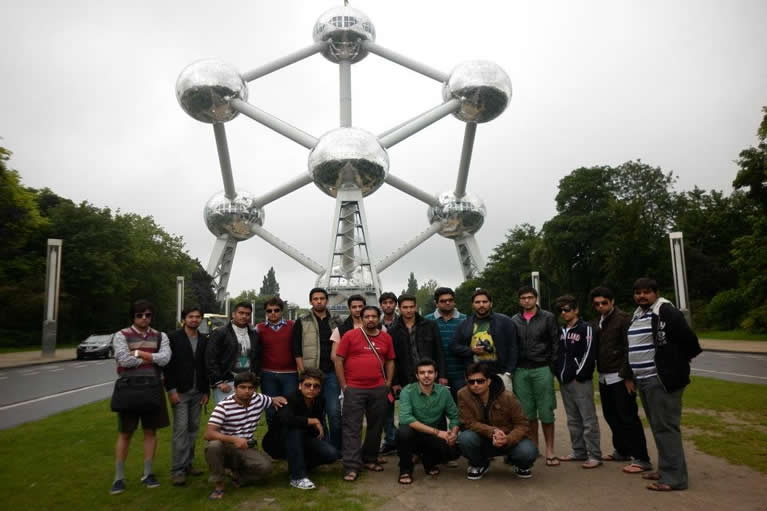 524509_373924489345418_205776839_n